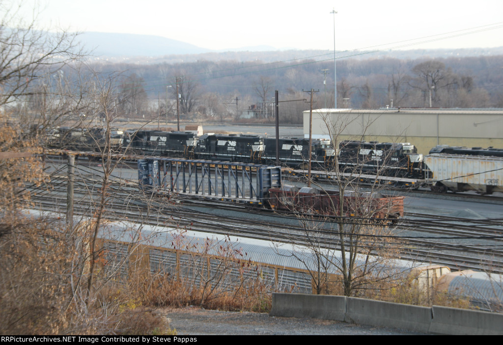 NS units at Enola Yard